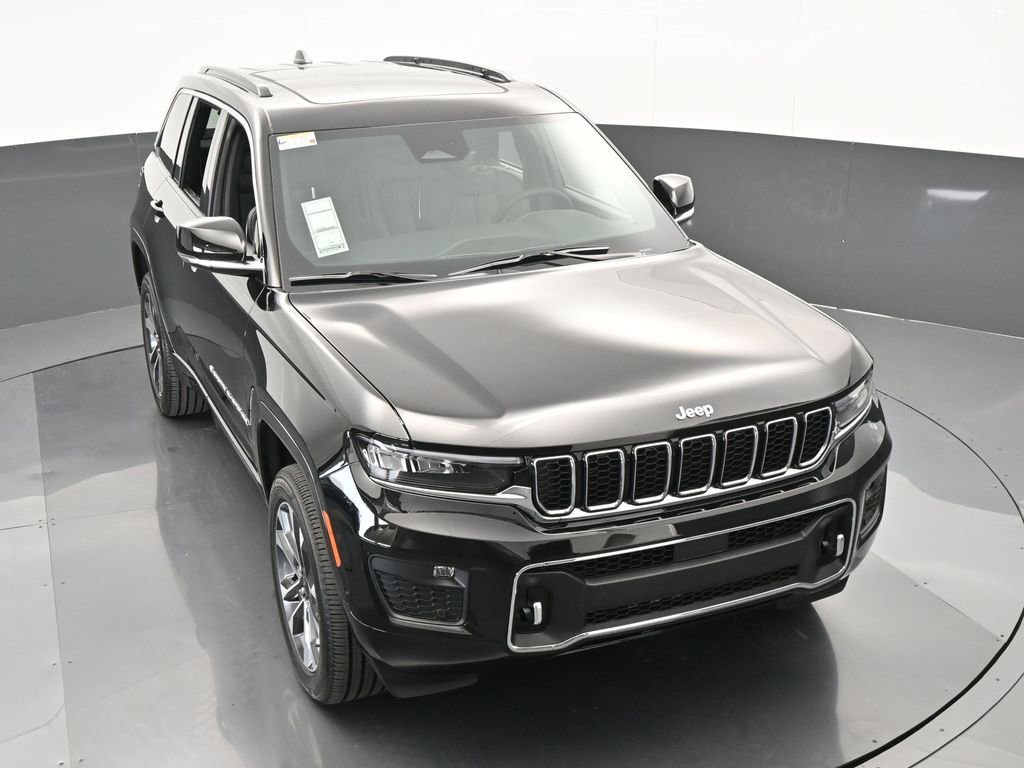 Used 2024 Jeep Grand Cherokee Overland w/ Luxury Tech Group IV image 47