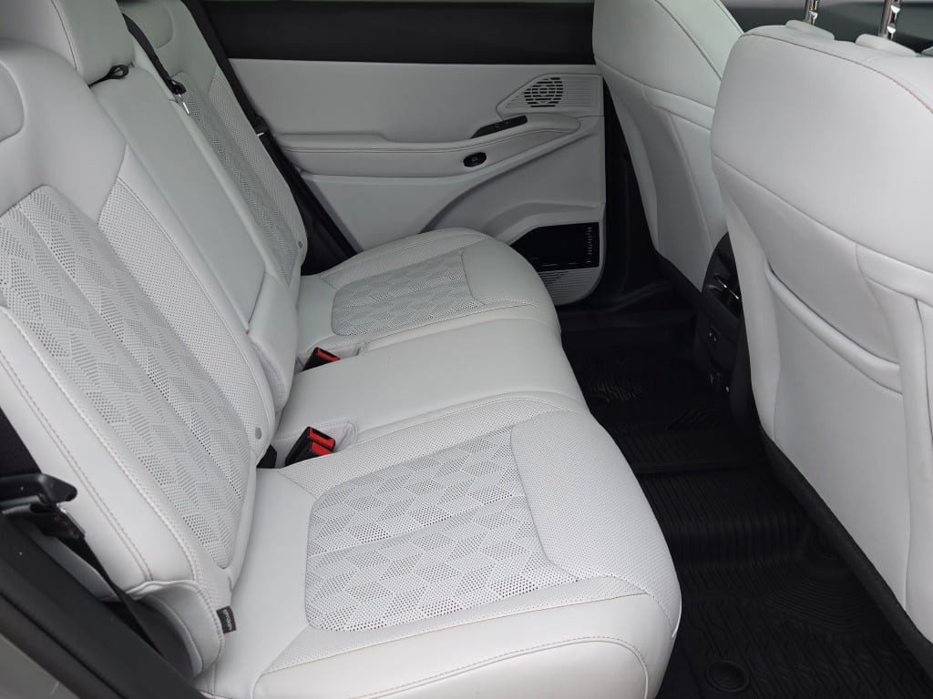 New 2026 Jeep Cherokee Overland AWD/4WD image 10
