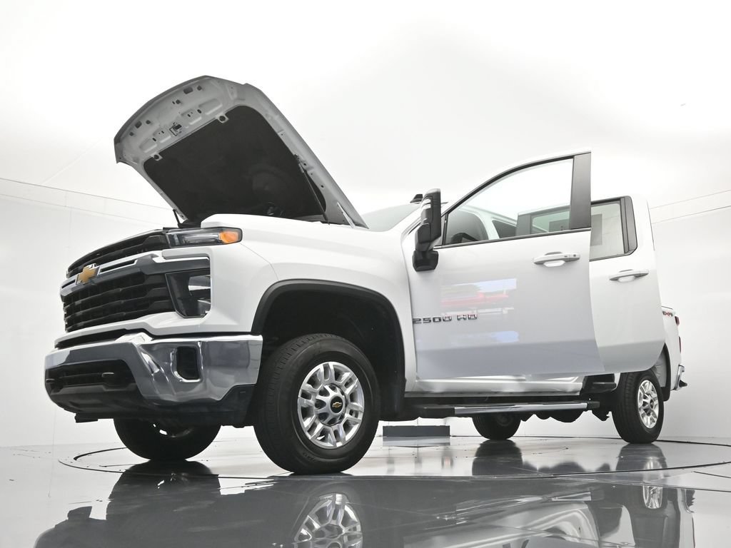 Certified 2026 Chevrolet Silverado 2500 LT AWD/4WD image 49