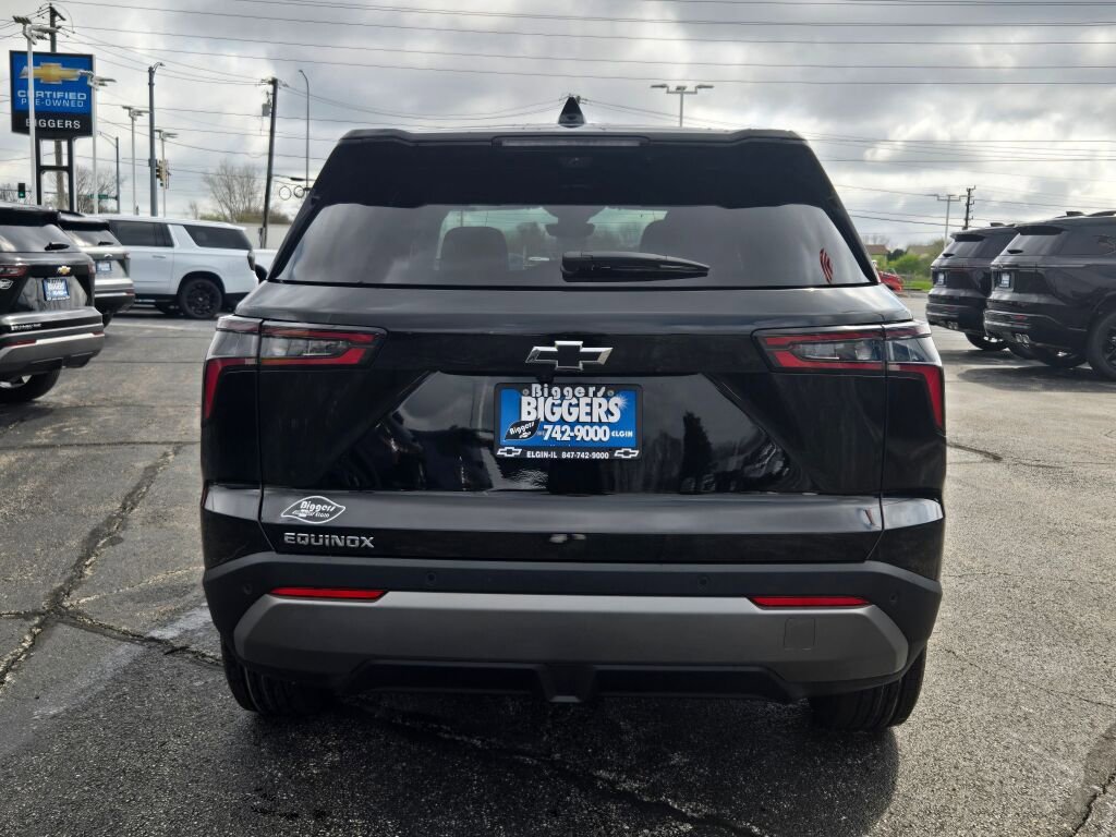 New 2026 Chevrolet Equinox LT w/ Safety and Technology Package FWD image 11