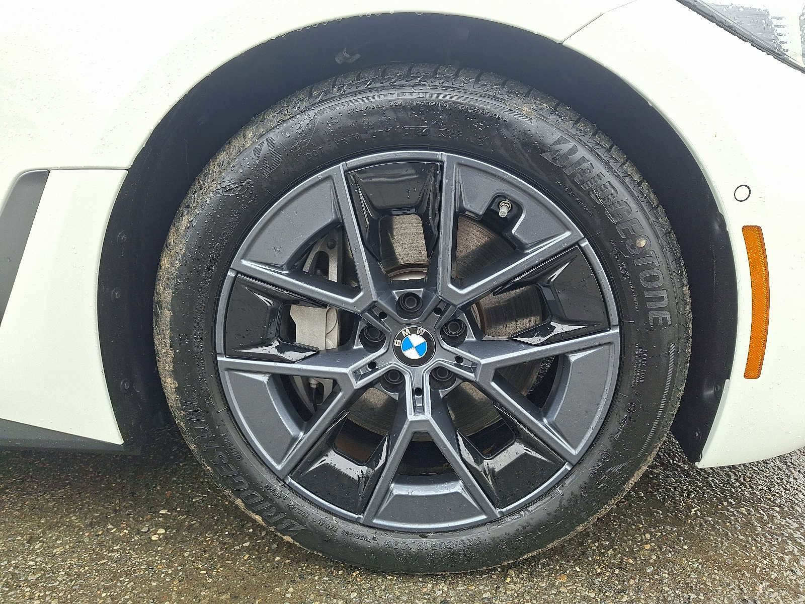 Used 2025 BMW i4 xDrive40i w/ Premium Package AWD/4WD image 8
