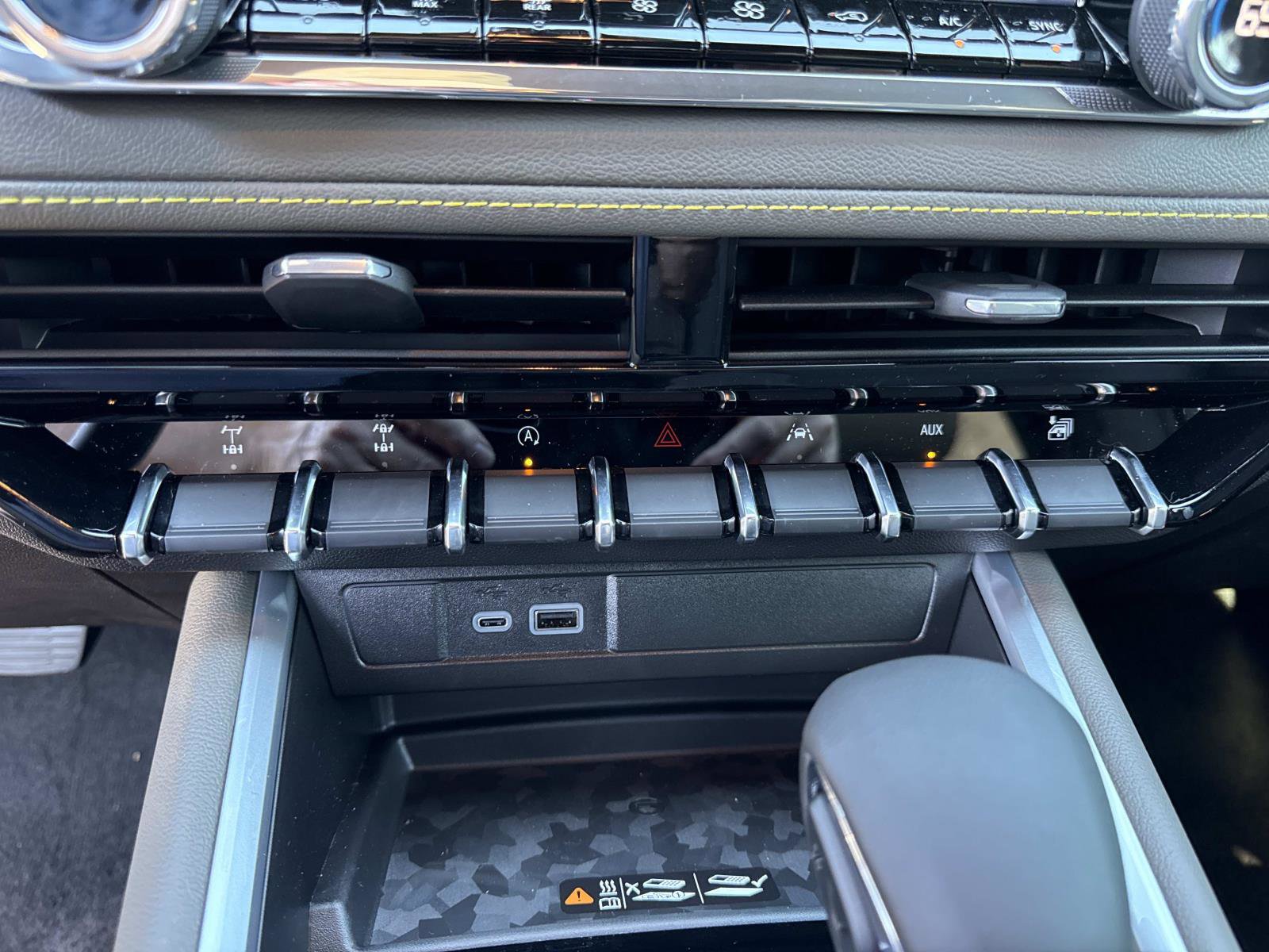 New 2026 Chevrolet Colorado ZR2 w/ Technology Package image 27