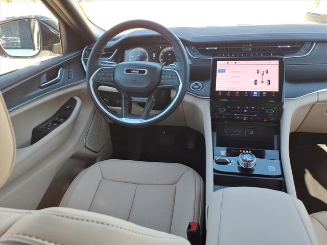 New 2025 Jeep Grand Cherokee L Limited w/ Luxury Tech Group II image 4