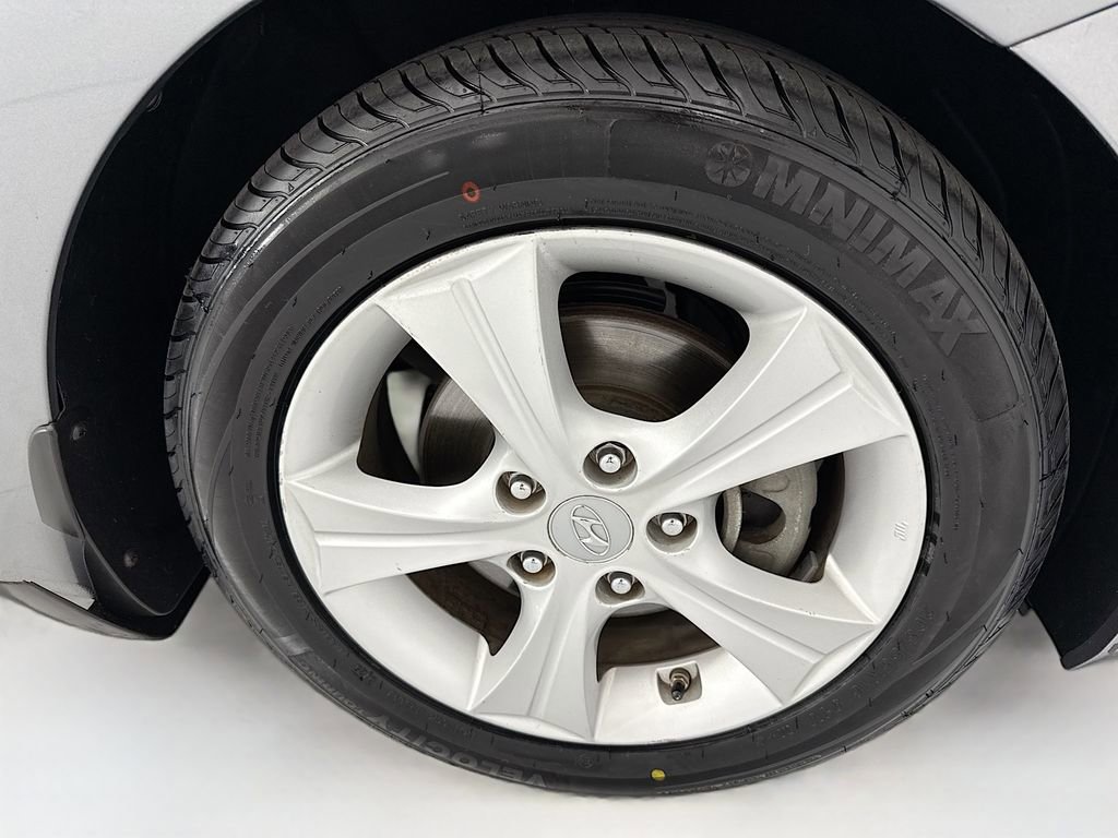 Used 2016 Hyundai Elantra Value Edition FWD image 30