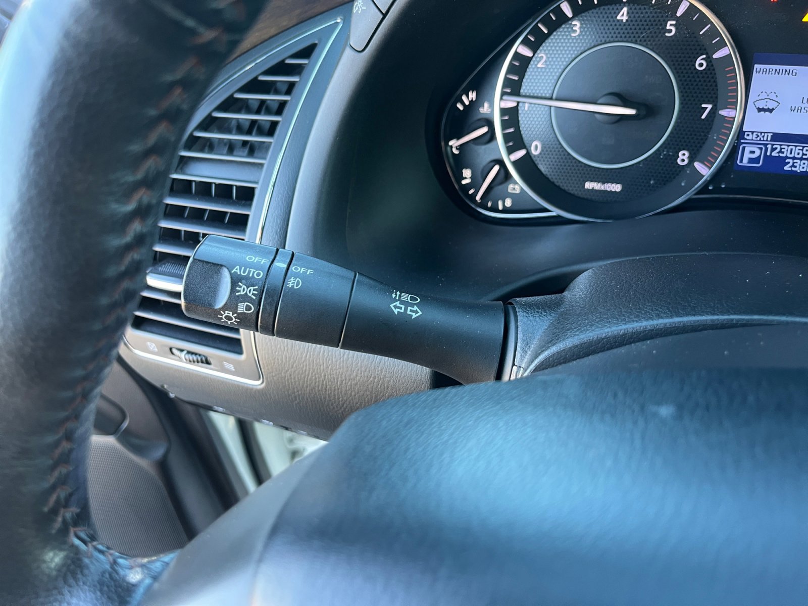 Used 2018 Nissan Armada Platinum w/ Captain Seat Package image 12