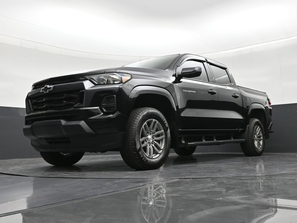 Used 2025 Chevrolet Colorado LT RWD image 20
