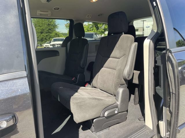 Used 2016 Dodge Grand Caravan SE w/ Quick Order Package 29E SE FWD image 14