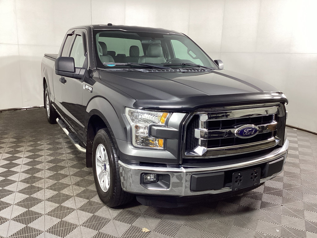 Used 2016 Ford F150 XLT image 1