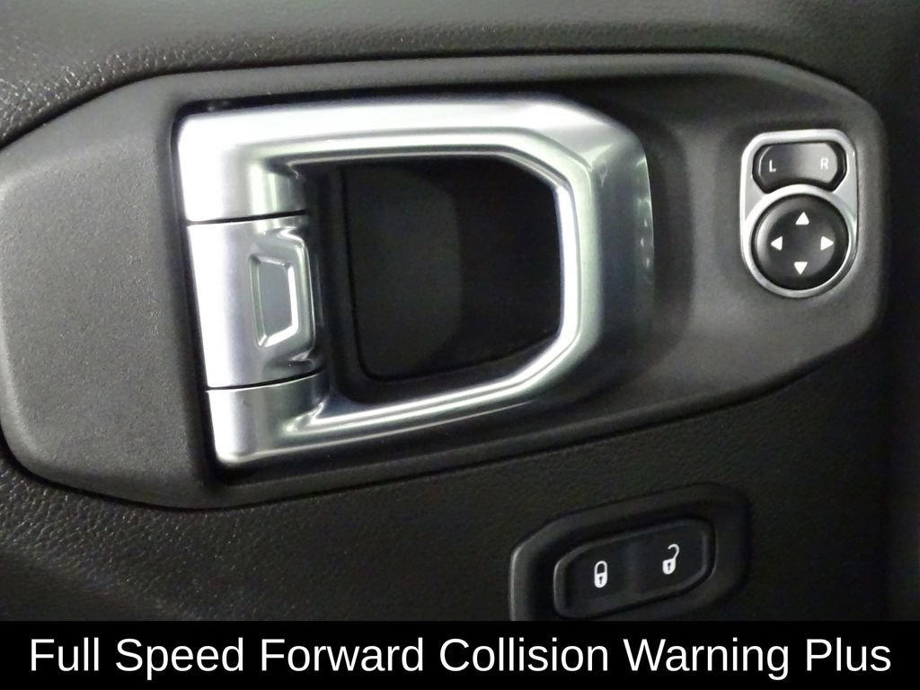 Used 2025 Jeep Gladiator Sport image 12