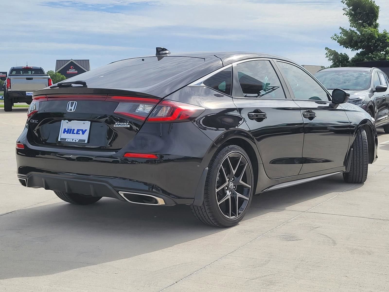 Used 2024 Honda Civic Sport Touring image 4