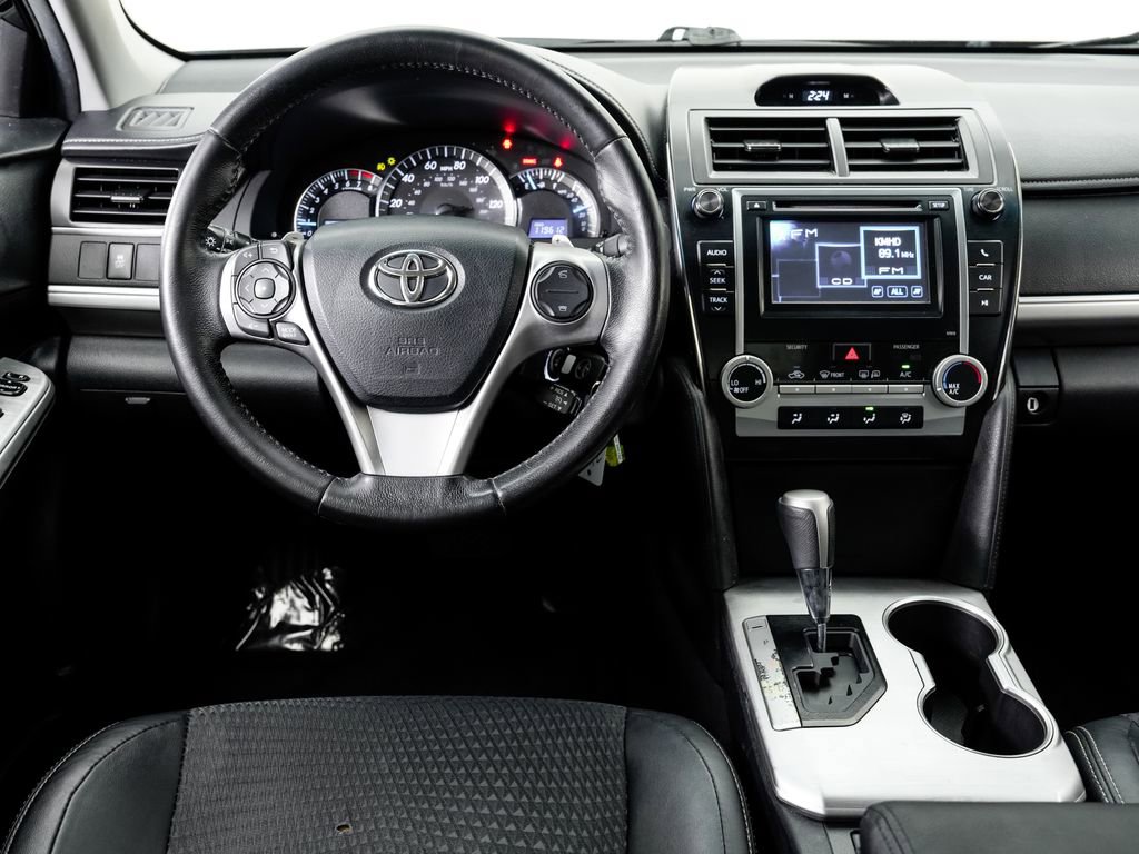 Used 2012 Toyota Camry SE image 16