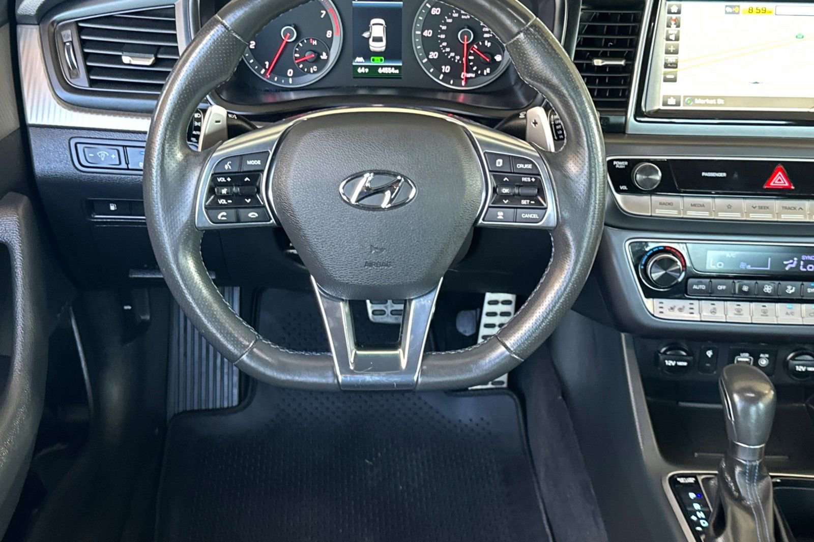 Used 2018 Hyundai Sonata Limited image 11