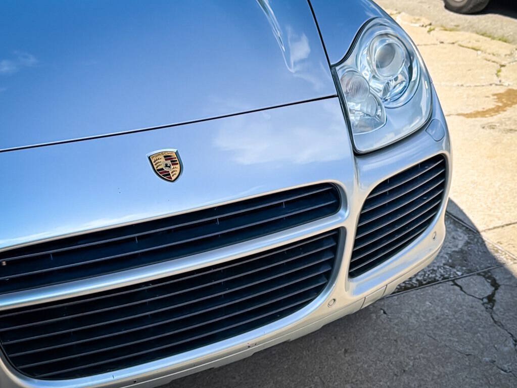 Used 2006 Porsche Cayenne Turbo AWD/4WD image 6