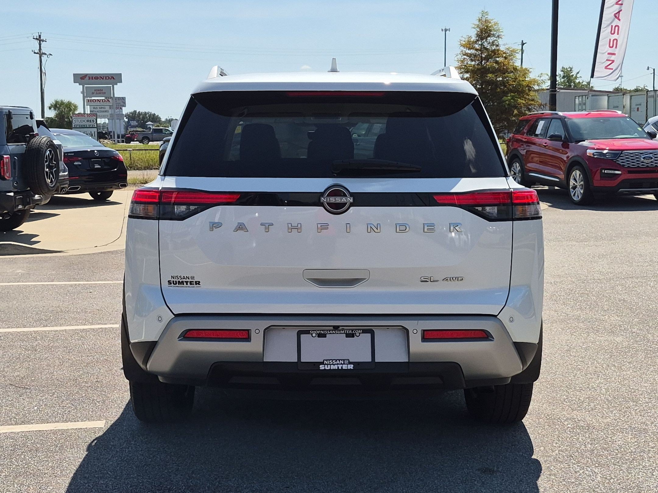Certified 2025 Nissan Pathfinder SL AWD/4WD image 5