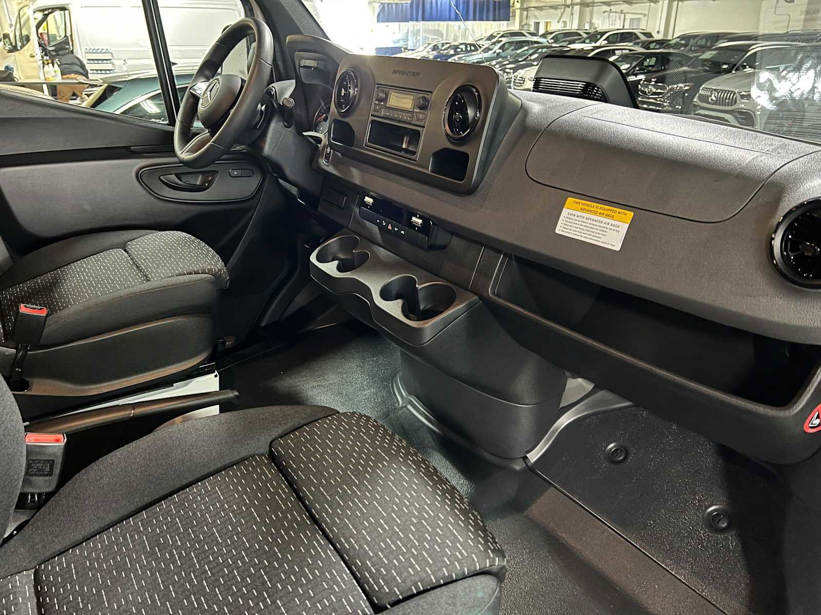Used 2025 Mercedes-Benz Sprinter 2500 image 11