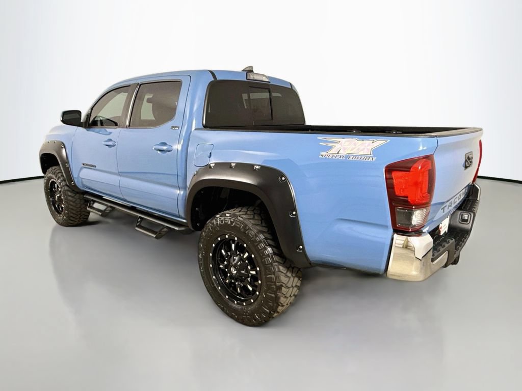 Certified 2019 Toyota Tacoma SR5 AWD/4WD image 6