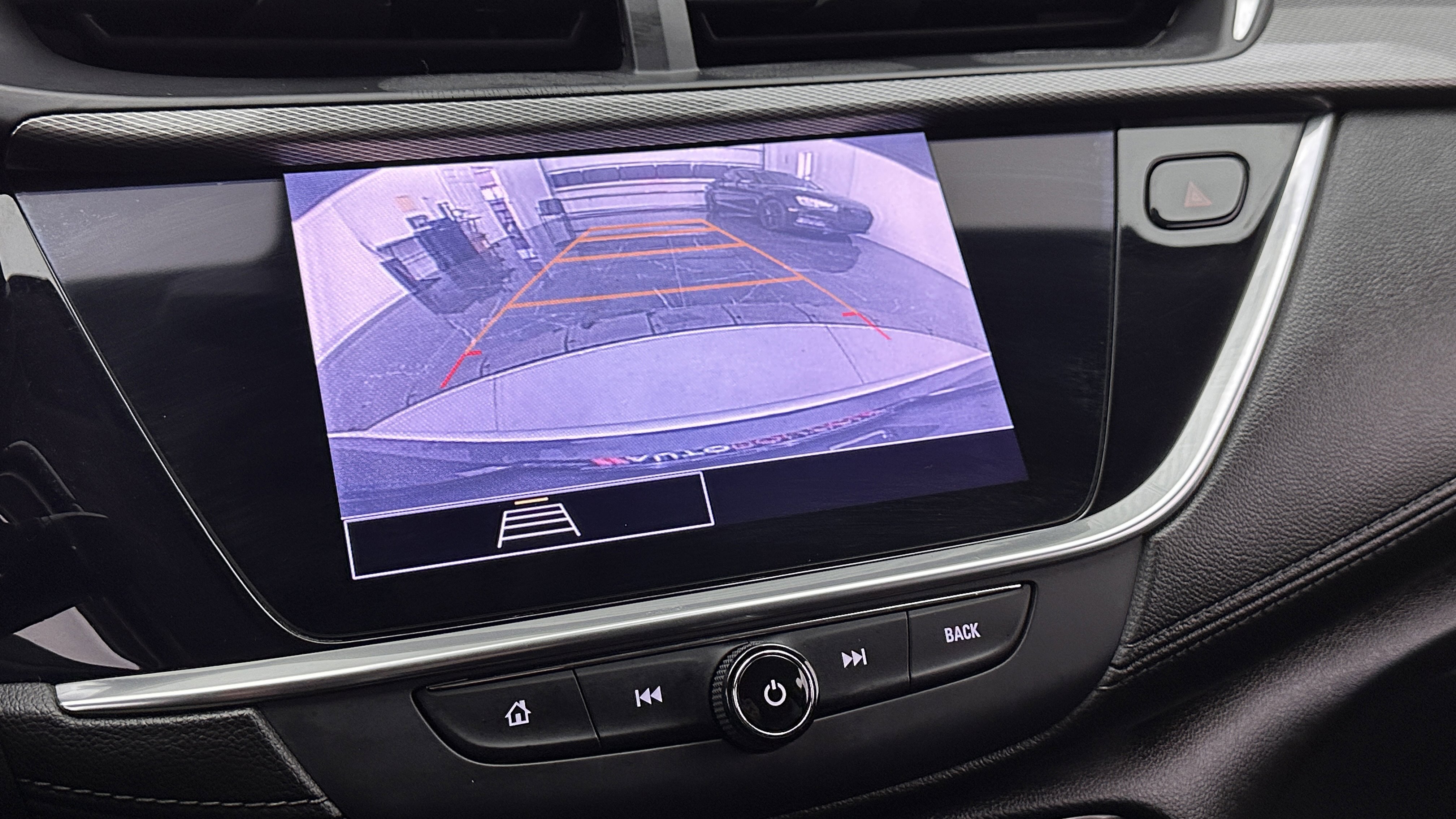 Used 2020 Buick Encore GX Select image 18