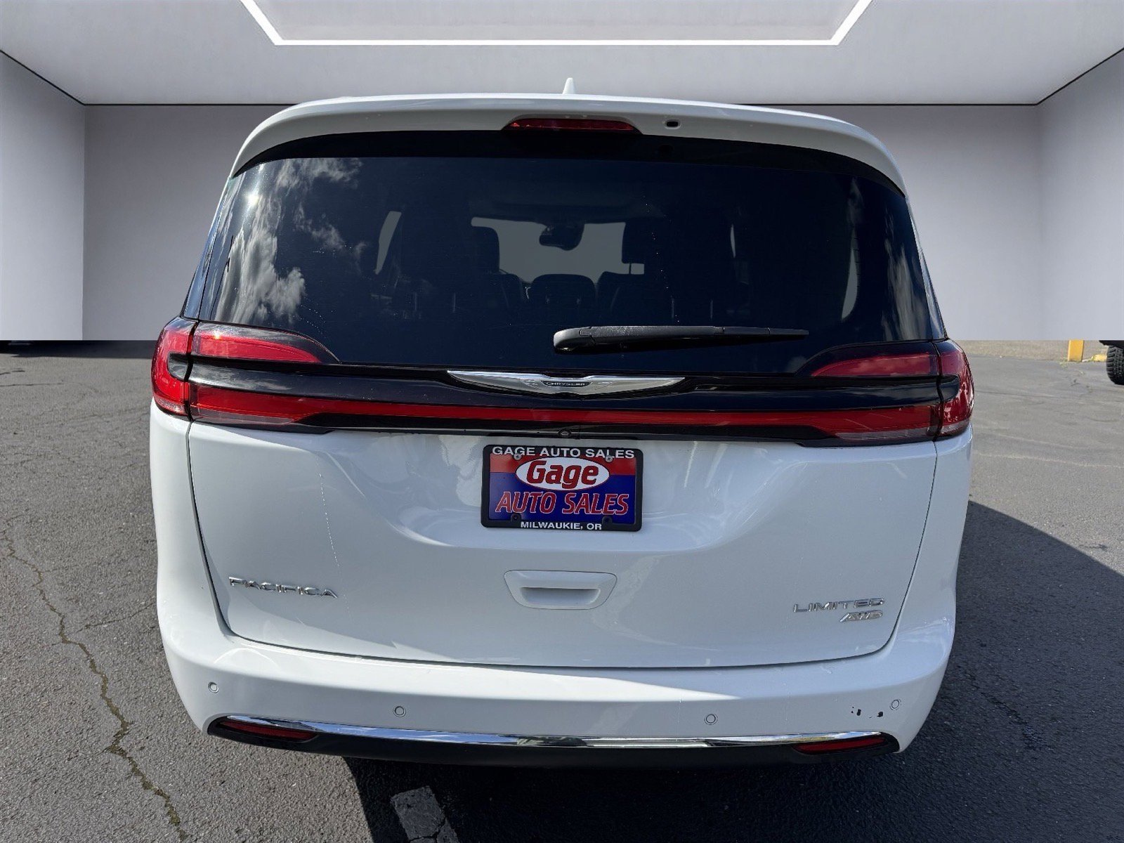 Used 2021 Chrysler Pacifica Limited image 7