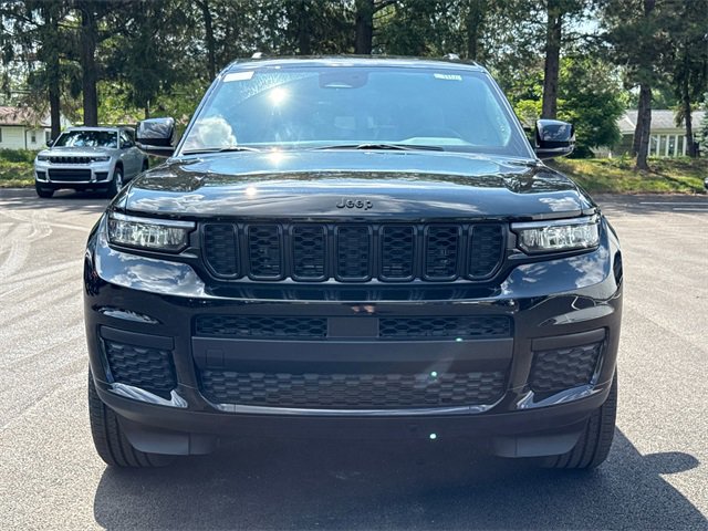 New 2025 Jeep Grand Cherokee L Altitude image 35