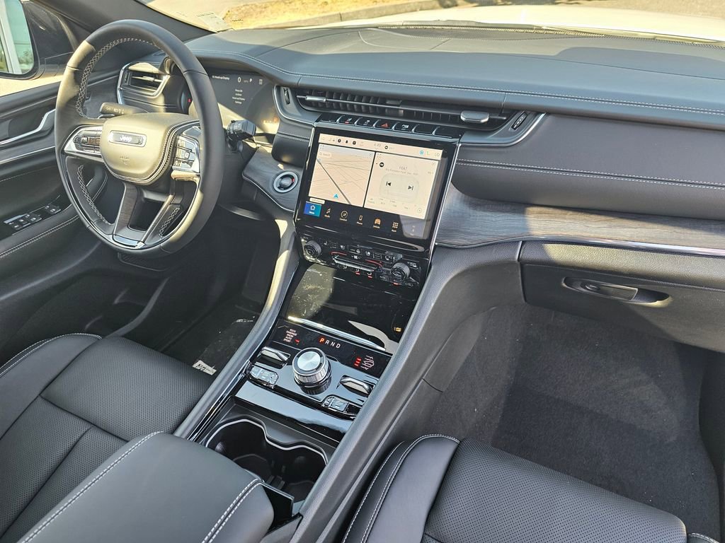 New 2024 Jeep Grand Cherokee L Overland w/ Advanced Protech Group III image 12