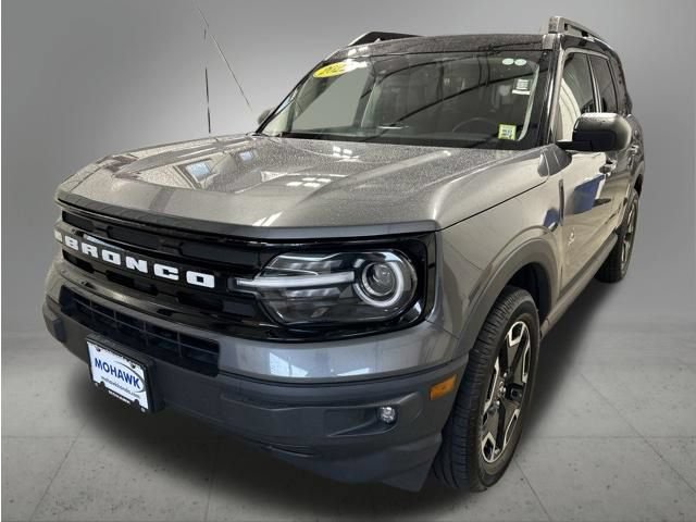 Used 2022 Ford Bronco Sport Outer Banks w/ Tech Package AWD/4WD image 1