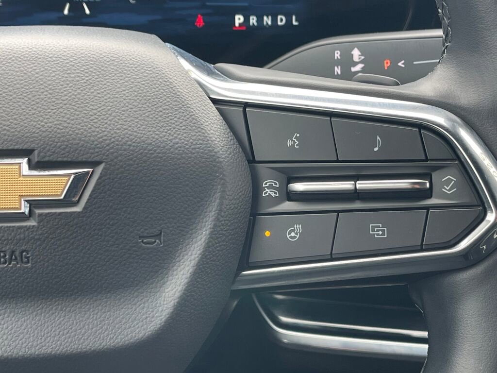 Used 2025 Chevrolet Equinox LT w/ Convenience Package II image 20