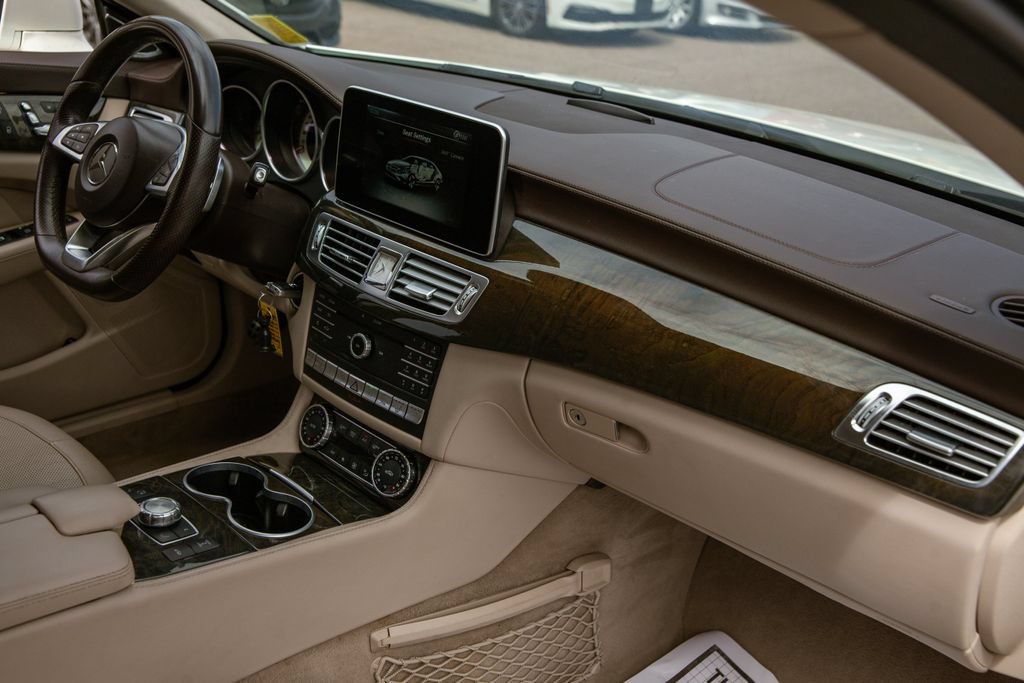 Used 2015 Mercedes-Benz CLS 400 w/ Premium 2 Package image 11