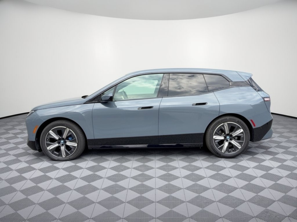 Used 2024 BMW iX M60 AWD/4WD image 2