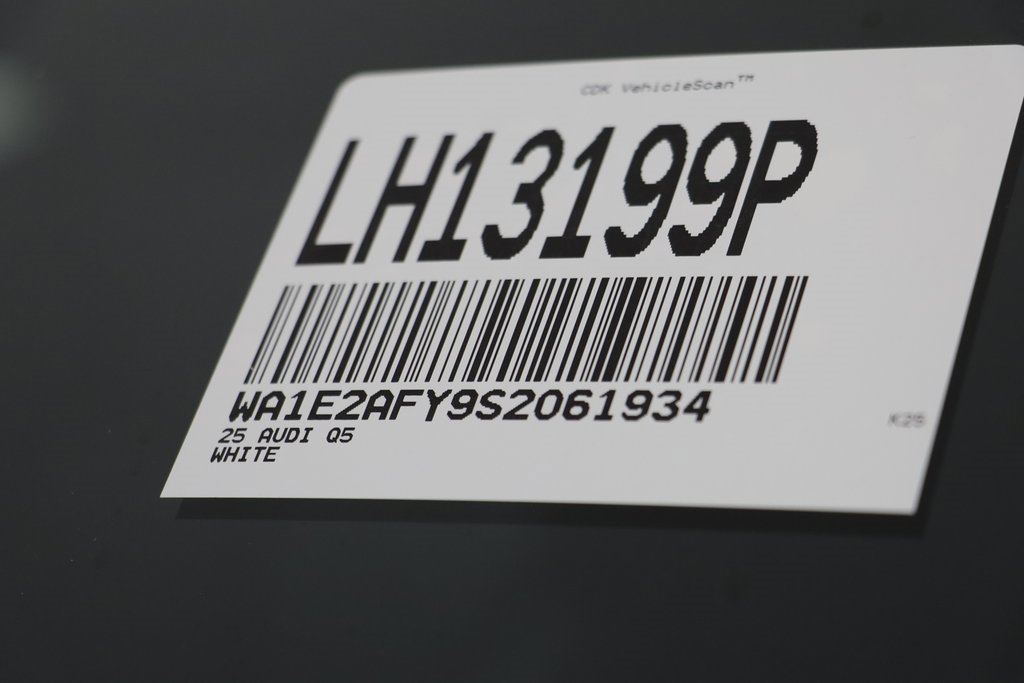 Used 2025 Audi Q5 e Premium Plus w/ Premium Plus Package image 25