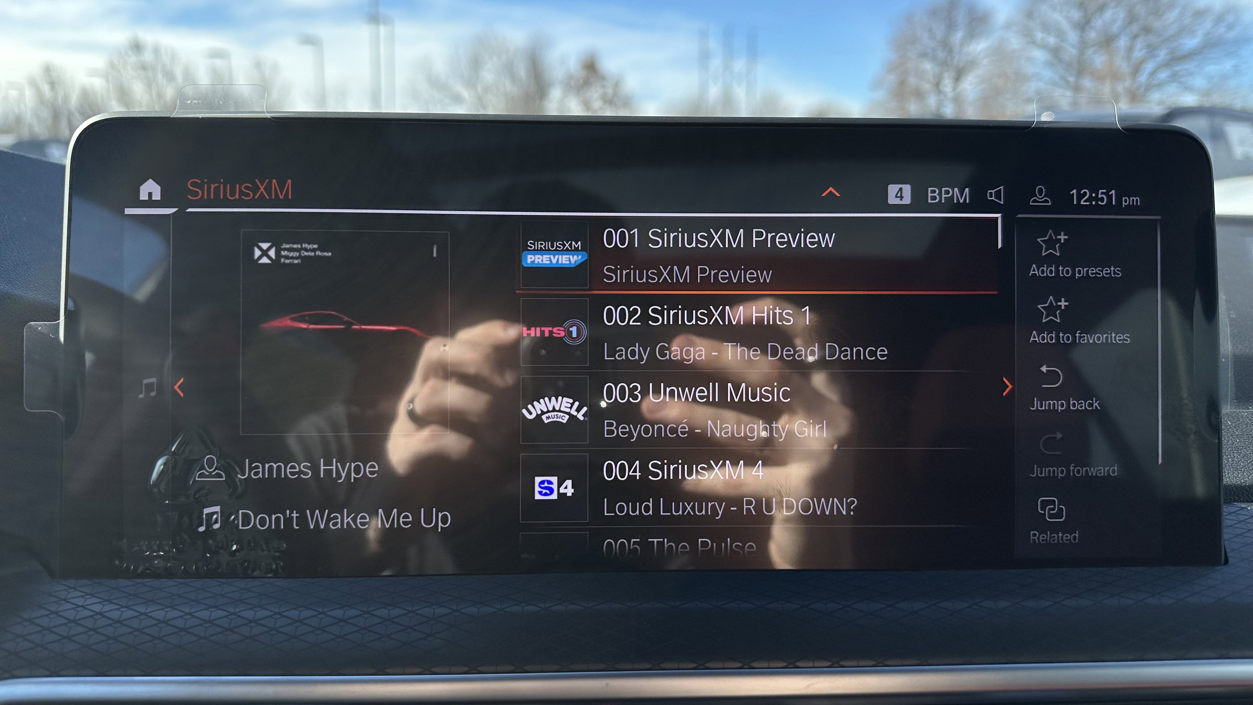 Used 2025 BMW X4 xDrive30i w/ Premium Package image 22