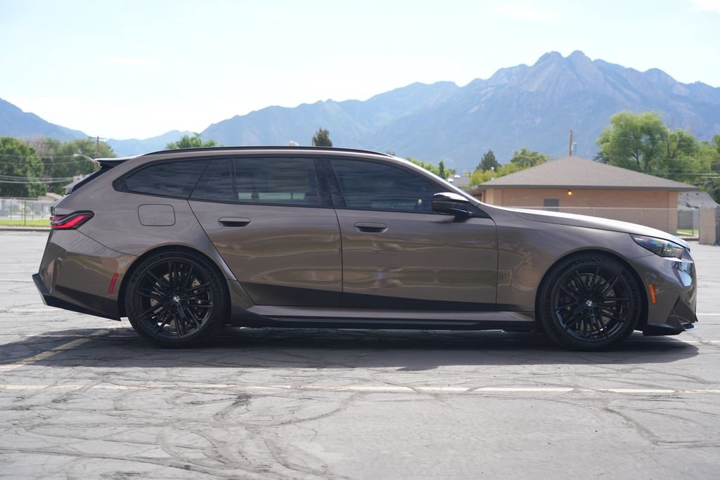 Used 2026 BMW M5 Touring AWD/4WD image 6