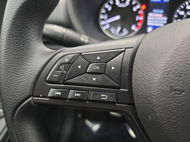 Used 2025 Nissan Sentra S image 32