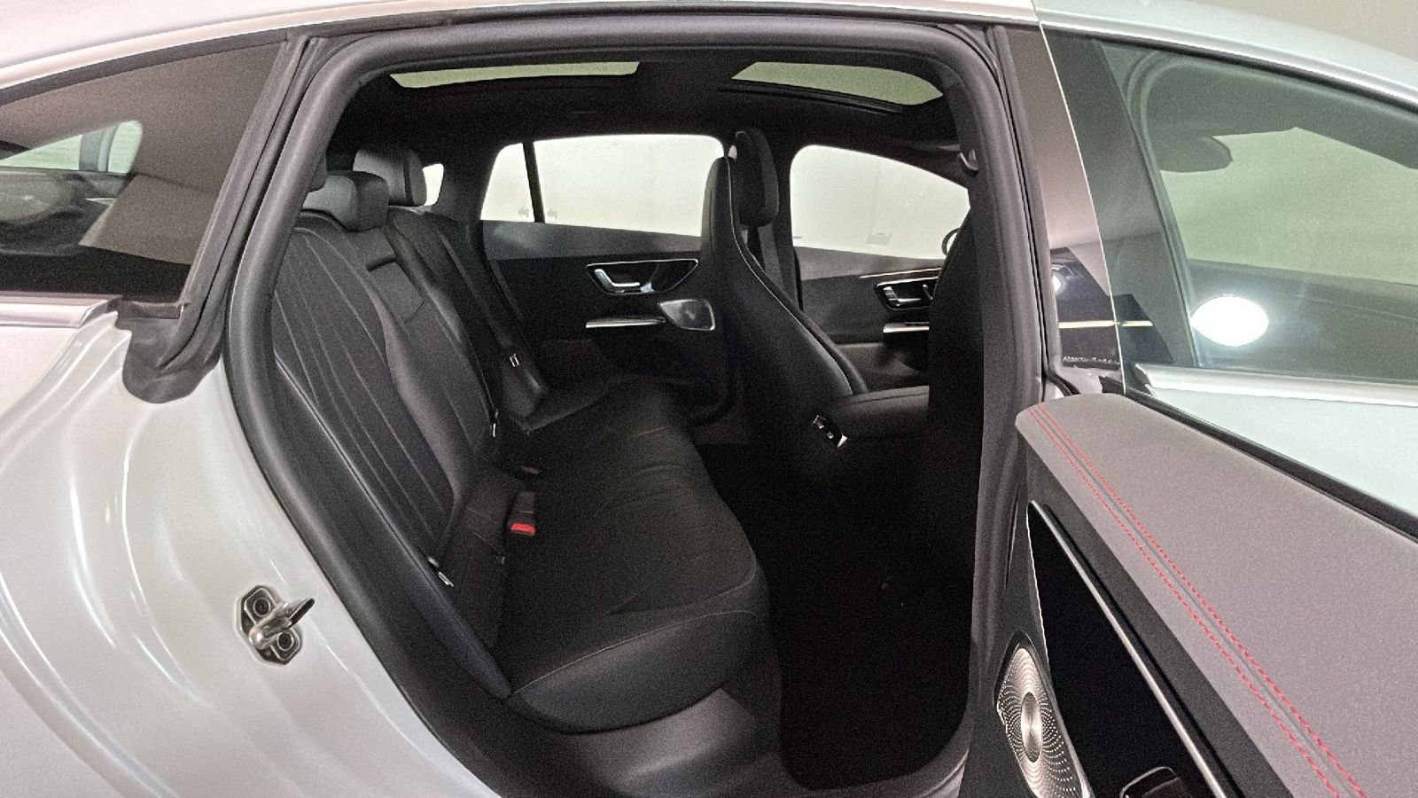 Used 2023 Mercedes-Benz EQE 350+ 4MATIC Sedan image 34