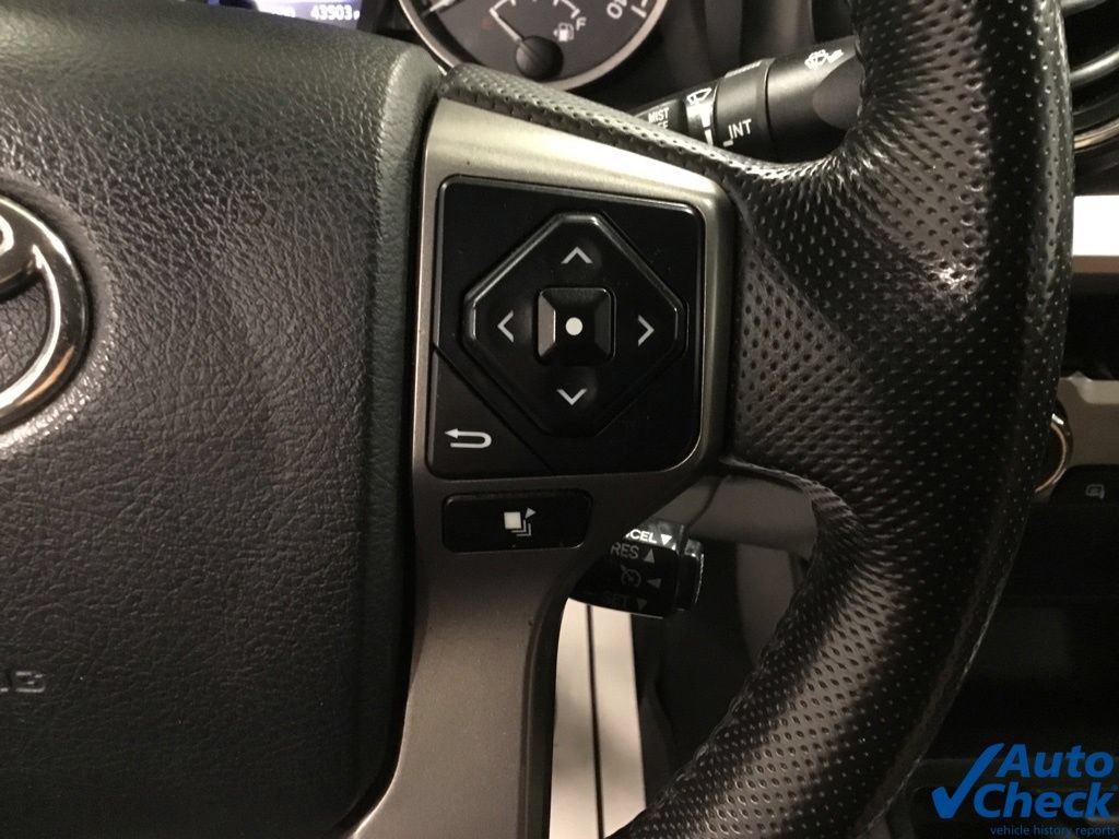 Used 2016 Toyota Tacoma SR5 w/ SR5 Appearance Package (SN) AWD/4WD image 50
