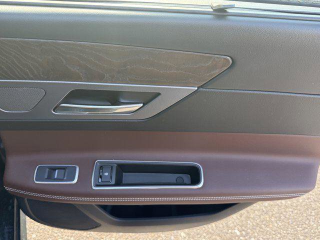 Used 2016 Jaguar XF R-Sport AWD/4WD image 31