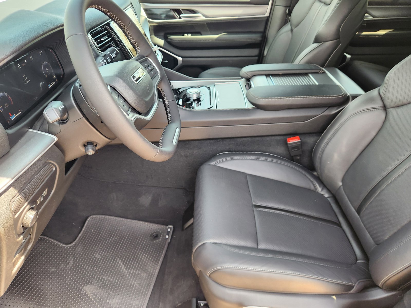 New 2026 Jeep Grand Wagoneer Limited w/ Premium Group II AWD/4WD image 12