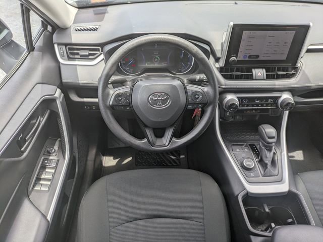 Used 2025 Toyota RAV4 LE AWD/4WD image 16