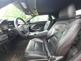 Used 2018 Chevrolet Camaro SS RWD image 5