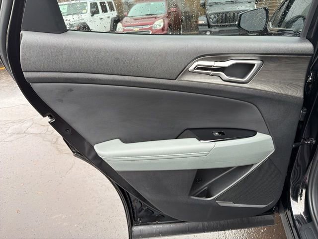 Used 2025 Kia Sportage X-Line w/ Premium Package image 18