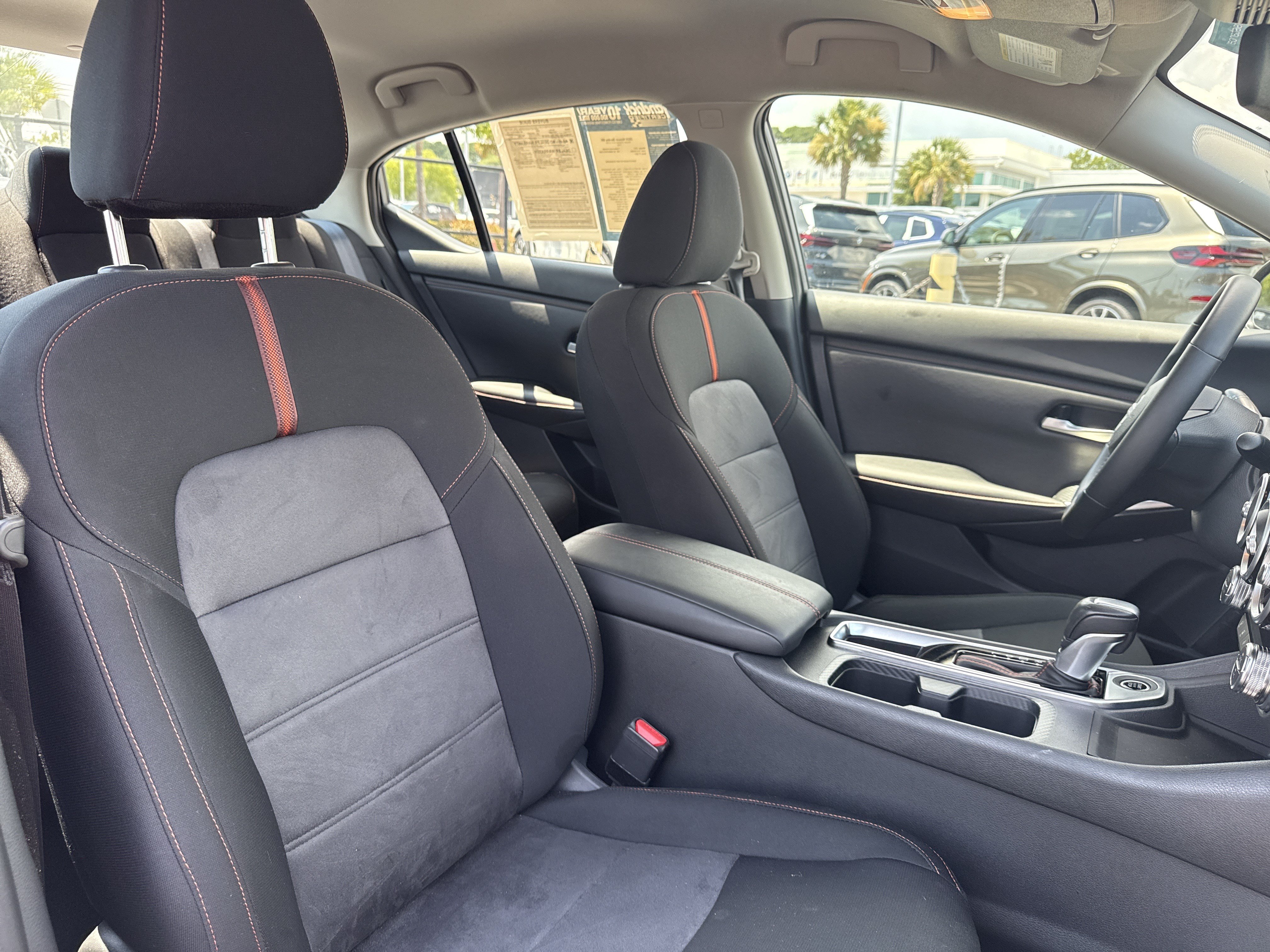 Used 2025 Nissan Sentra SR FWD image 30