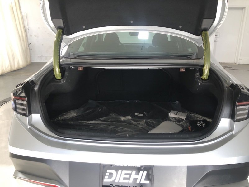 Used 2025 Hyundai Sonata SE image 8