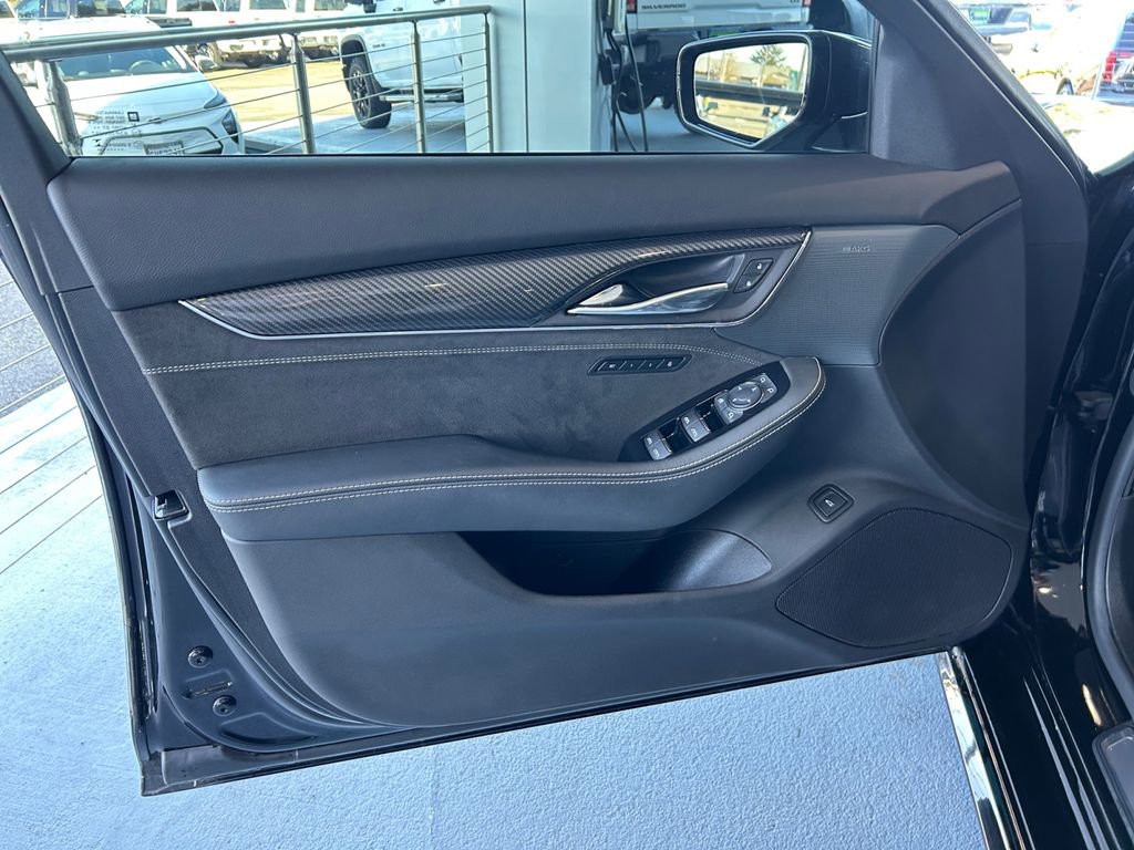 Used 2025 Cadillac CT5 V w/ Technology Package image 22
