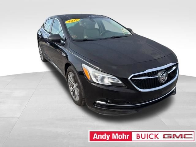 Used 2019 Buick LaCrosse Essence w/ Sun and Shade Package AWD/4WD image 3