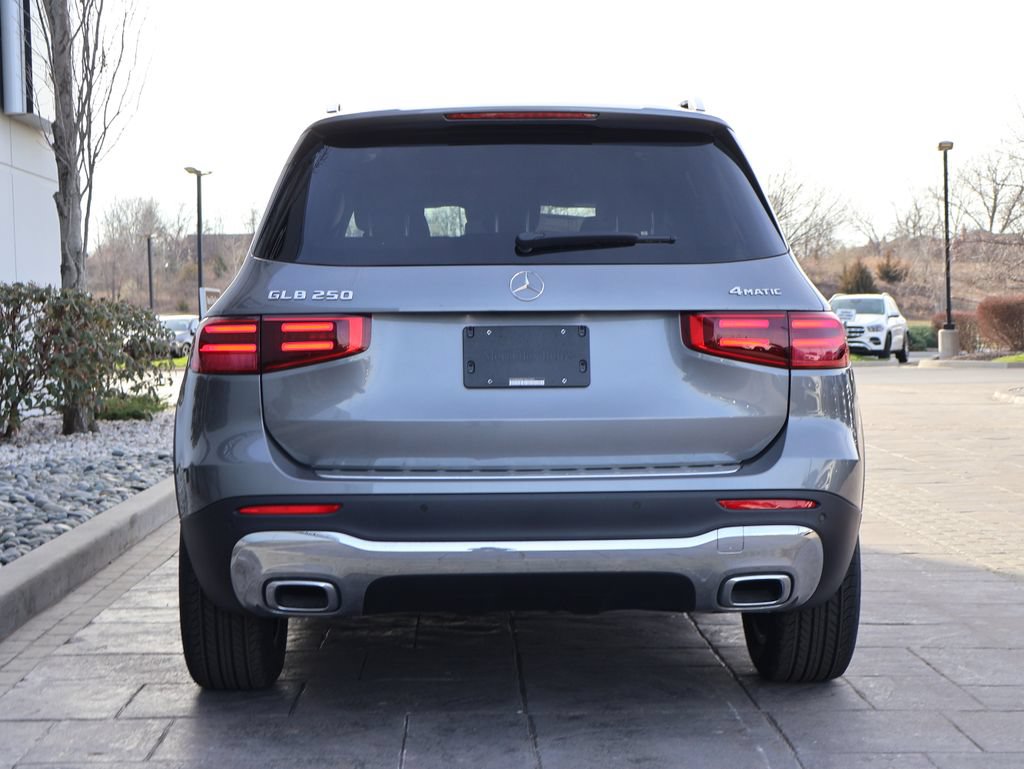 New 2026 Mercedes-Benz GLB 250 4MATIC image 6