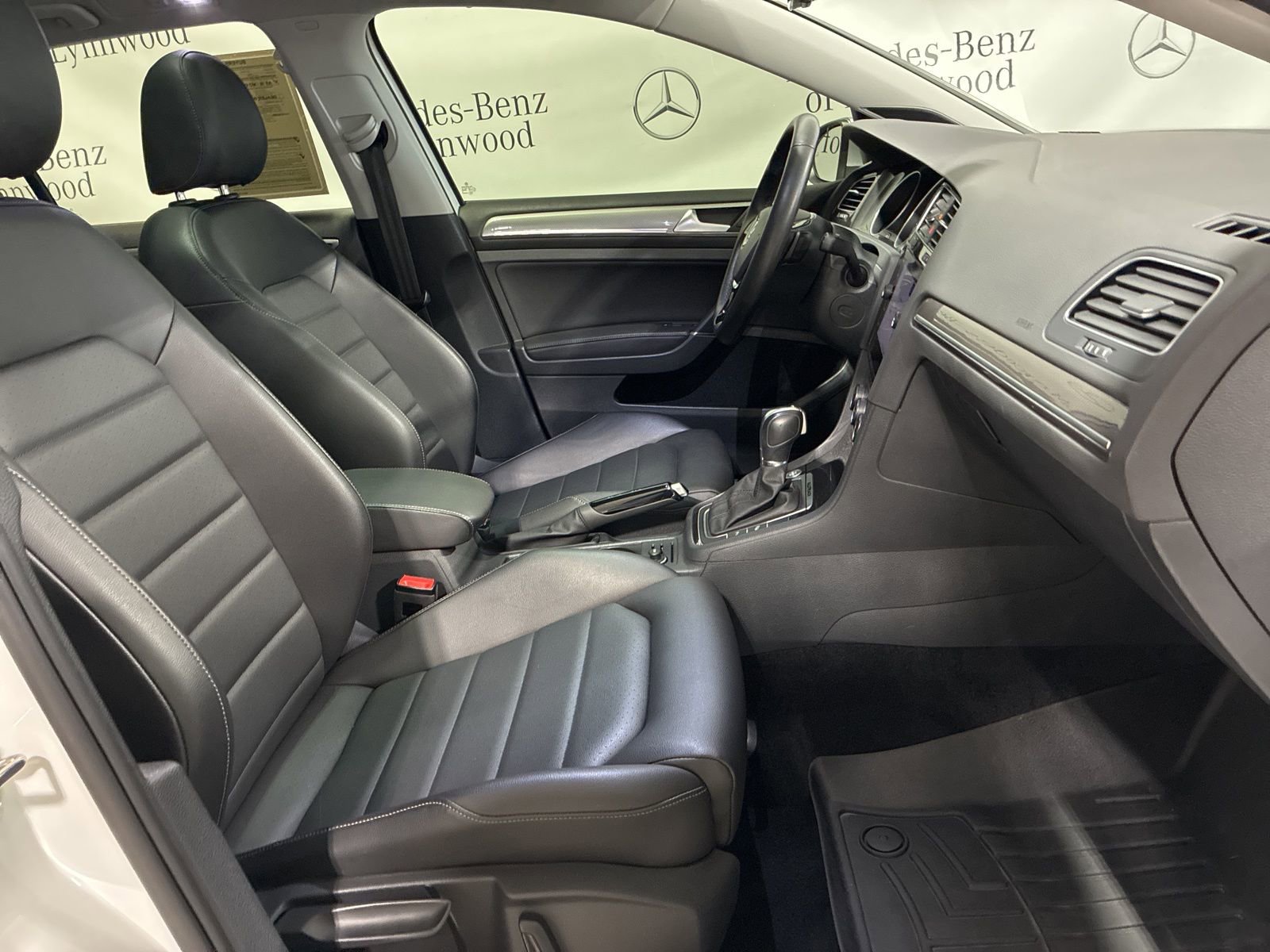 Used 2019 Volkswagen Golf Alltrack SEL image 18