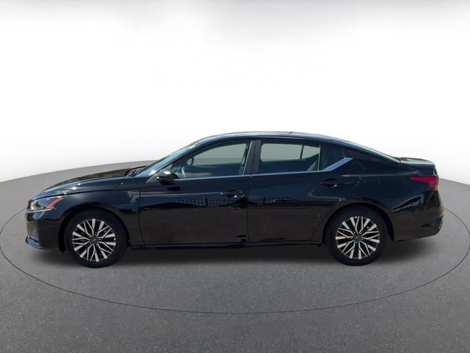 Used 2026 Nissan Altima 2.5 SV FWD image 8