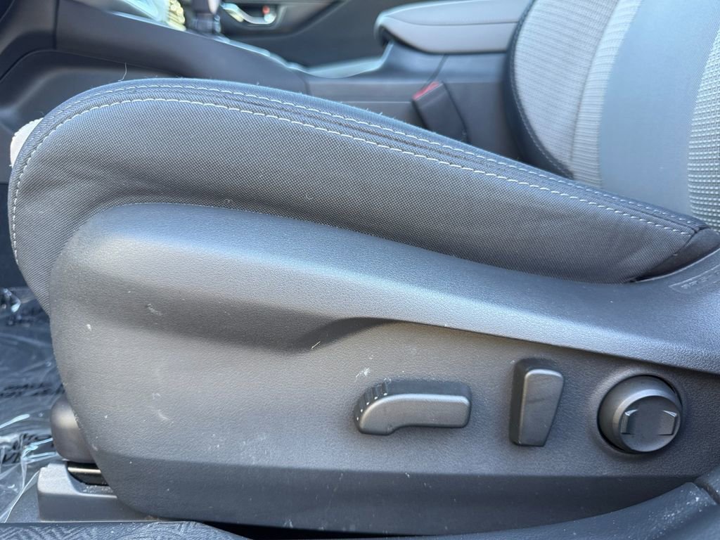 Used 2025 Subaru Outback Premium image 10