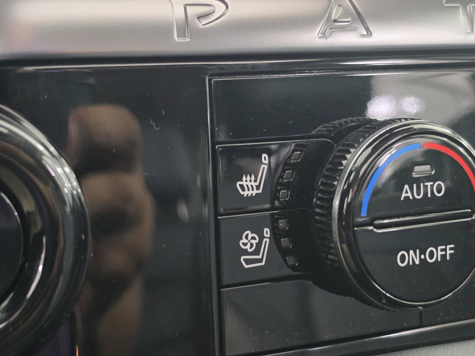 New 2026 Nissan Pathfinder Platinum FWD image 17