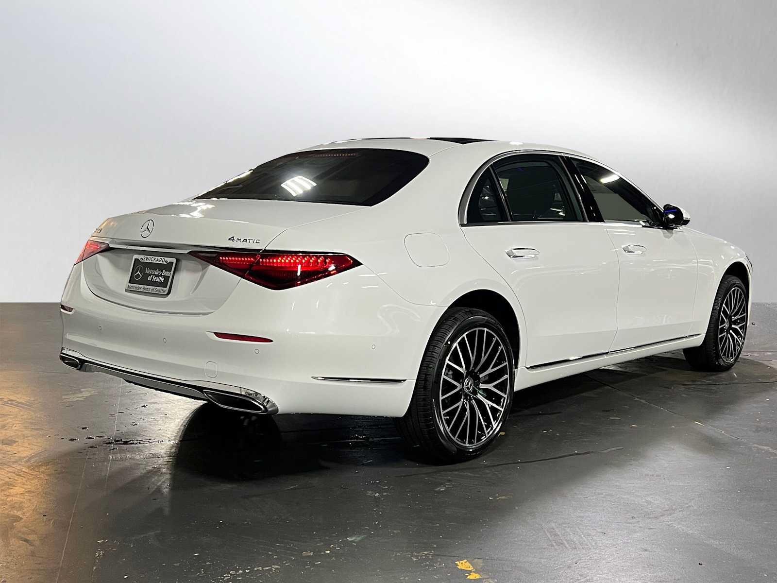 New 2026 Mercedes-Benz S 500 4MATIC image 3