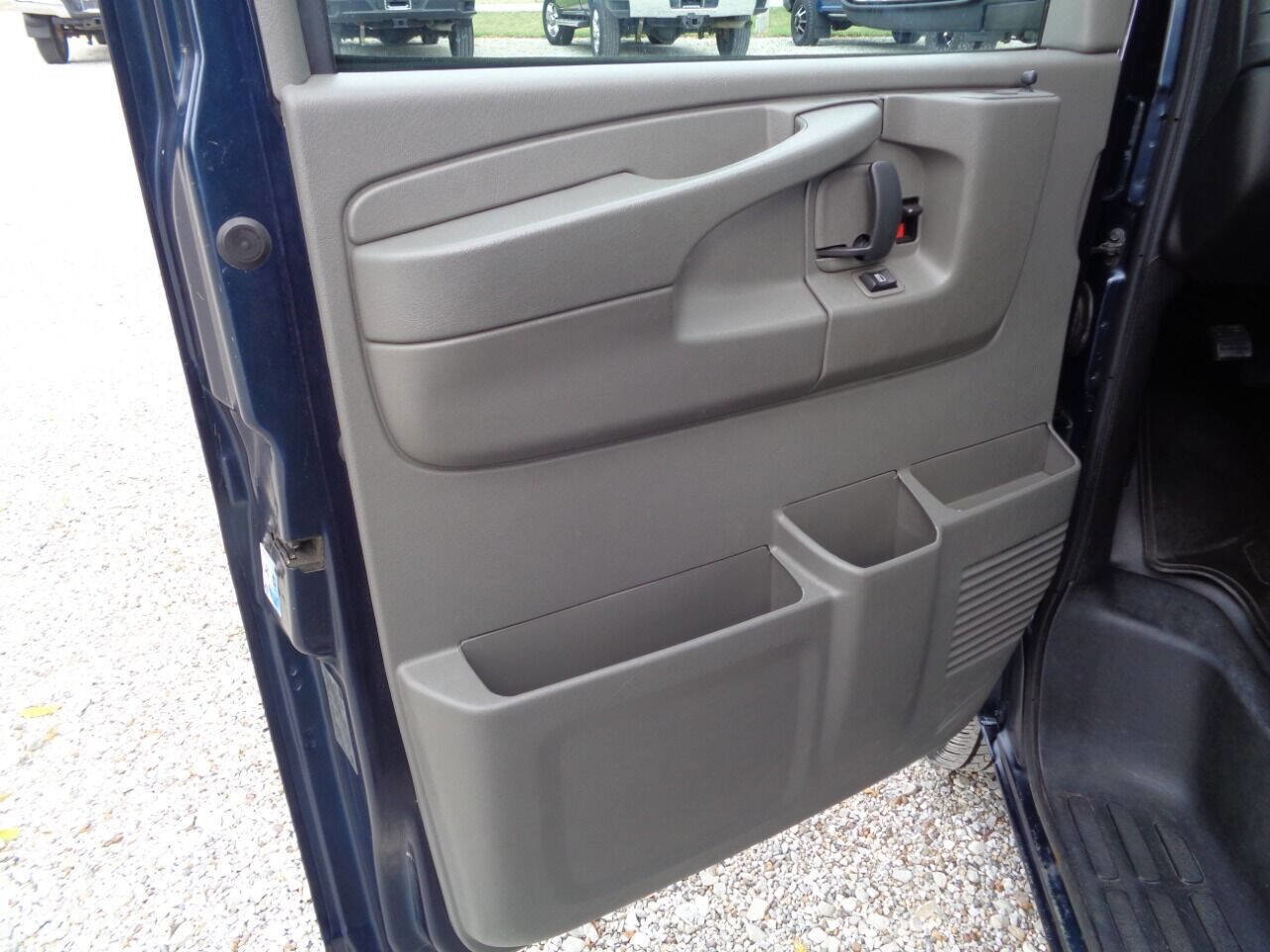 Used 2014 Chevrolet Express 1500 LT w/ LT Preferred Equipment Group image 24